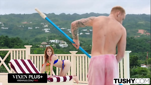 Nonton Nicole Takes A Vacation To Save Her From Burnout, But Her Idea Of Relaxation Involve Intense Physical Training. Looks Like Nicole Won't Be Getting Rid Of Her Burning Sensation Any Time Soon. thumbnail