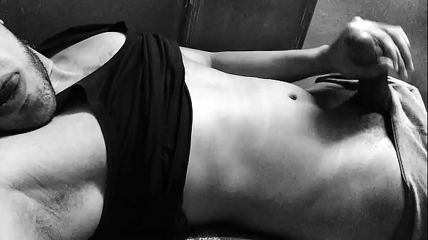 Play MP4 - Morning wood masturbation