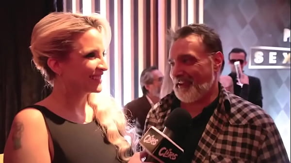 Play MP4 - As Claras entrevista Stanlay Miranda - Clara aguilar