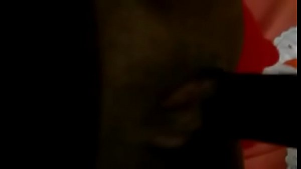 putinha coroaenfiando bananae gozando