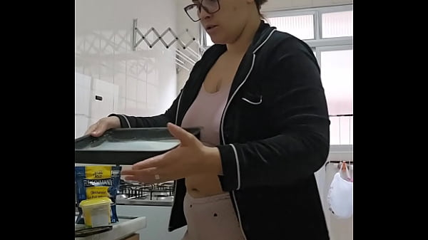 Nesse frio eu fico com os farol acesso e a buceta &uacute;mida o tempo todo 