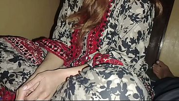 Nonton Stepsister Coming In Brother's Room At Midnight thumbnail