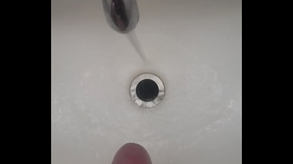 Nonton Anthony Arden Cumming Down The Drain thumbnail