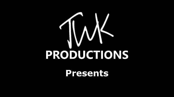 Nonton A Night Out With Laura - Climax Club thumbnail