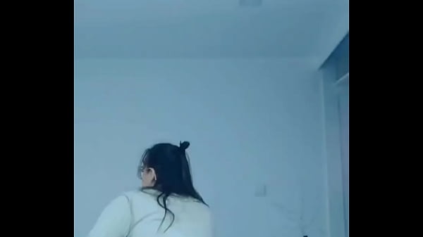 Nonton Can Someone Help Me Put On My Pants? thumbnail