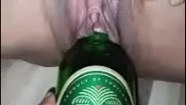 แหกหีสาวเอเชียเอาขวดแหย่หีเล่นจนน้ำแตดเต็มหี thumbnail