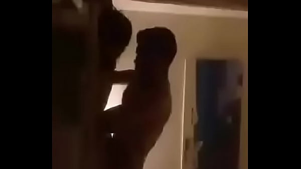 Cojiendome a mi hermanastra y le gusta 