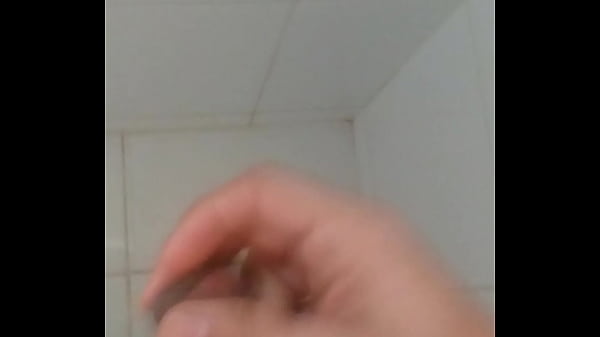 Batendo uma punheta gostosa para o Xv&iacute;deos 