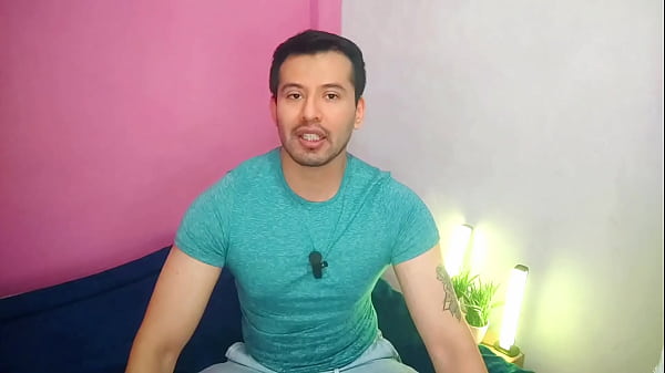 chofer le da de comer verga grande al jovencito ayudante! 