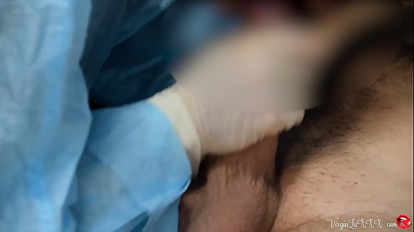 Depilatory Guy Got HandjobAnd Sensual Blowjob