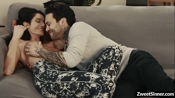 Horny MILF Silvia Saige wants a huge cock 