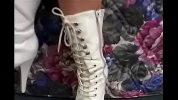 Nonton Handjob Hottie Does Anal thumbnail