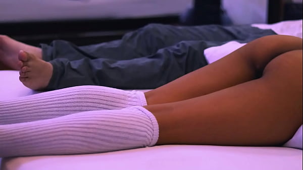 Padrastro y la amiga de su hermanas 