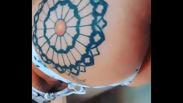 J ai tr&egrave;s chaud des bisous &agrave; tous 