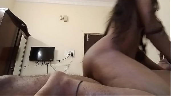 Play MP4 - College lovers sex in outdoor