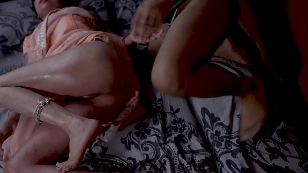 Play MP4 - XXX Indian step MOM indian step family in hindi XXX