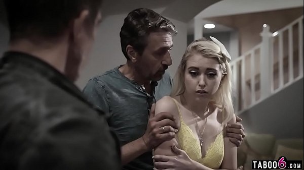 Nonton Young Blonde Stepdaughter Dp Fucked By Step Dad And Step Uncle thumbnail