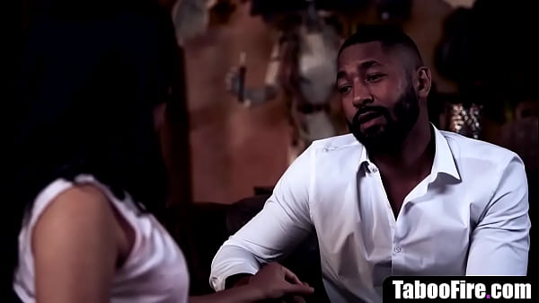 Asian wife cheating on hubby with black_guy