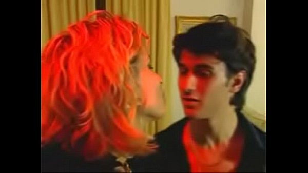 Play MP4 - &period;com 448062 alessandra schiavo una vita in vendita