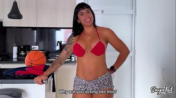 Play MP4 - The big-assed stepsister who plays with a basketball and your two balls too - Sayafit