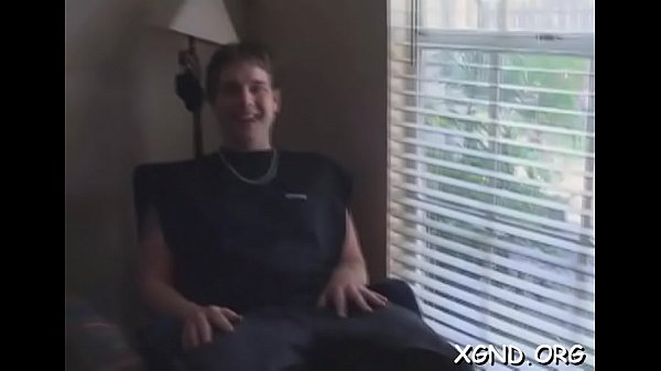 Amateur bedroom porn on web camera 