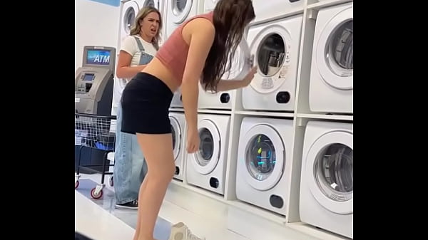 La manera de lavar ropa interior en la lavander&iacute_a.