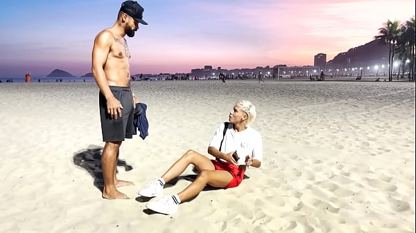 Na Areia Da Praia thumbnail