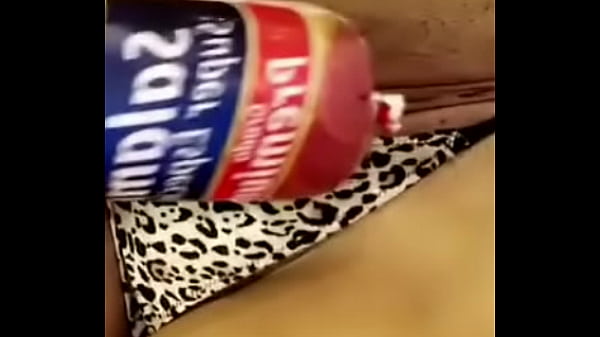 Venezolana se entran un salami en s