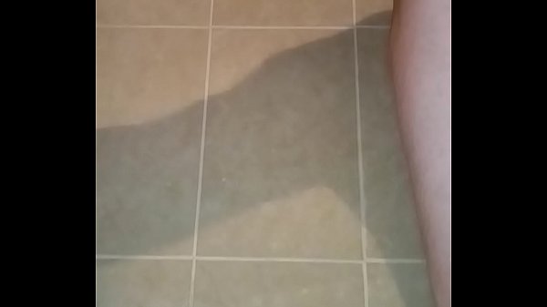 моя попа получает большой дилдо 