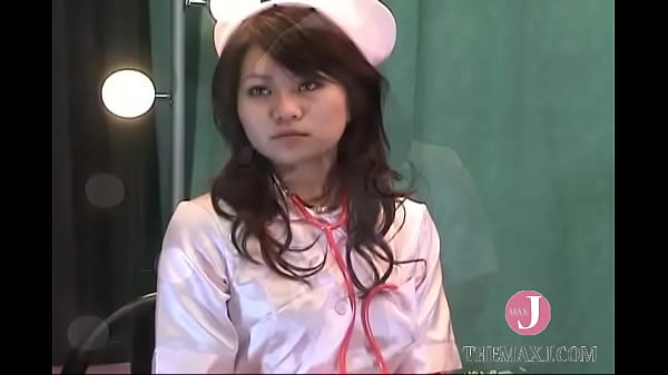 Girl In A Box Sneak Peek Of Changing Clothes 11 thumbnail