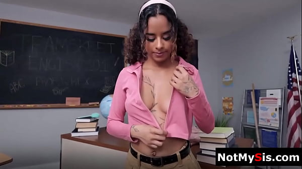 Nonton Dick Get Hard Underneath Stepbro Pants - Notmysis thumbnail