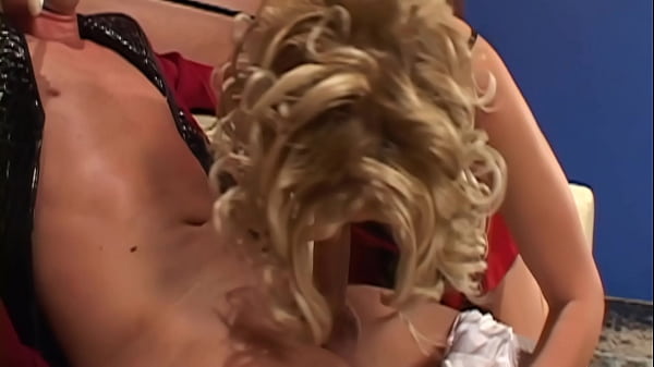 Hannah Harper is a_ravishing MILF with three perfect holes_for fucking and_a desireto do