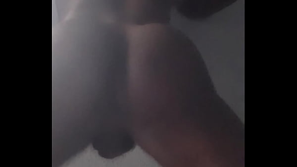 Straight man twerking for a dick