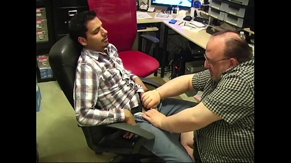 Boss Gets Straight Cock Up His Ass thumbnail