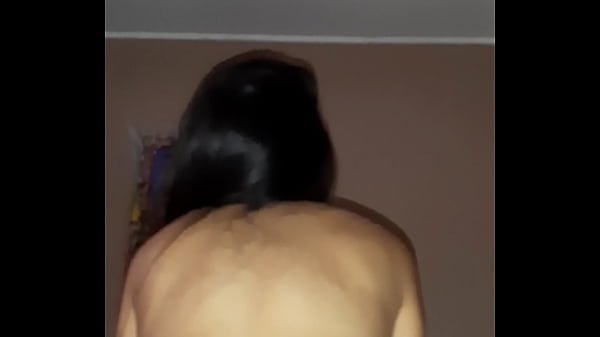 Me lo mueve bien perra 