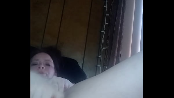 Play MP4 - Milf solo toy play