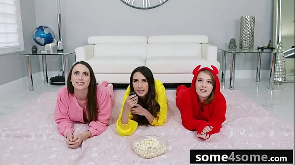 Sneaky StepBrother Gets To Fuckand Her Besties Same Time - Dani Damzel, Dakota Burns, Natalia Nix