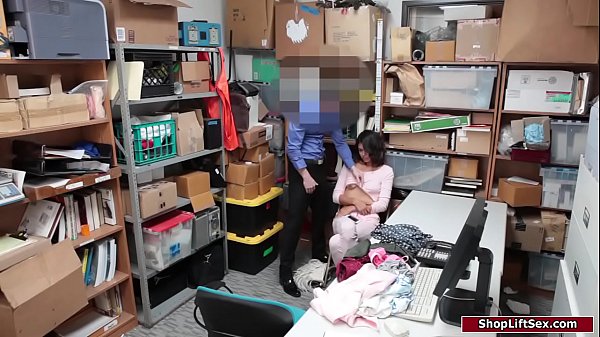 Officer_frees thief after fuckingher