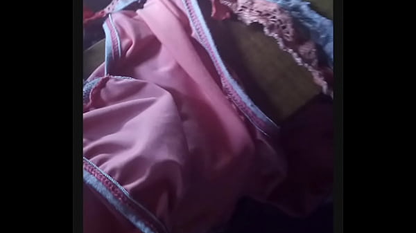 Play MP4 - Calcinha da m&atilde;e do amigo