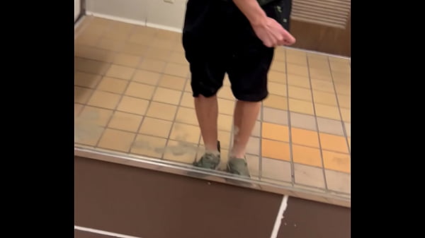 malik vadheim mirror at 10 iphoto selfie 