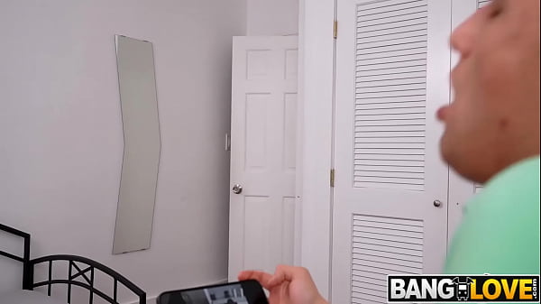 Play MP4 - Big Booty Temptation Johnny Love&comma; Richh Des