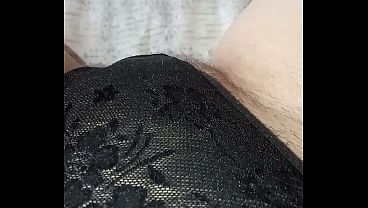 La Fica Pelosa Di Una Milf Italiana thumbnail