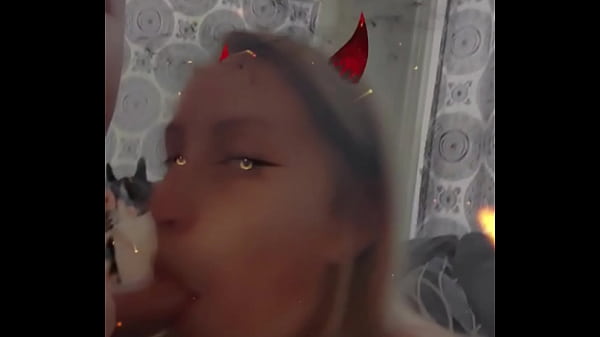 Play MP4 - Danielle Roy having some foreplay fun&comma; sucking Snoopy88 off