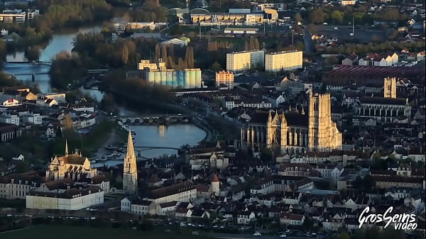 Nonton Ashley, Blonde Coquine, Se Fait Exterminer Sauvagement thumbnail