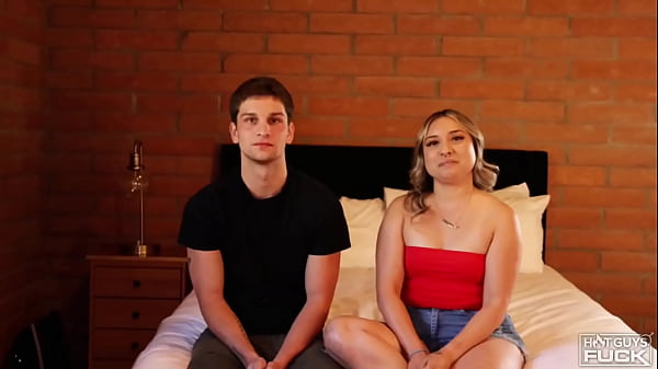 Nonton Eric Trooper's Sizzling Debut At Hotguysfuck! Chiseled Abs & Ripped Physique Meet Fiery Latina Leslie Monro ... thumbnail