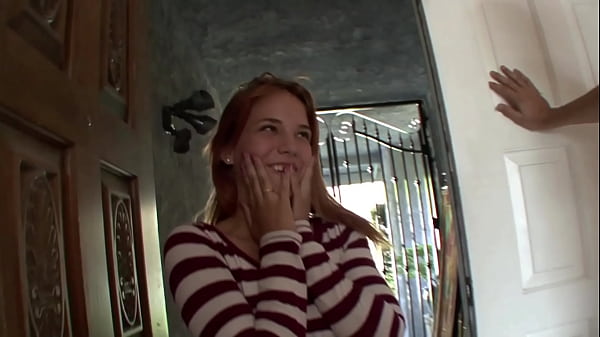 Daisy Dalton Pulls Her Tits WhileA StuntCock Fucks Her_Tight Pussy