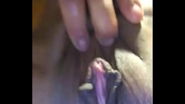 Mujer se mastuba bien rico