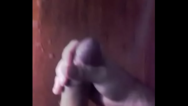 Play MP4 - Enorme geyser de sperme