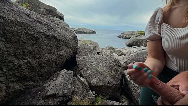 Found that Big Ass Girl on a hiking Trail and fucked her in a Public Cave!