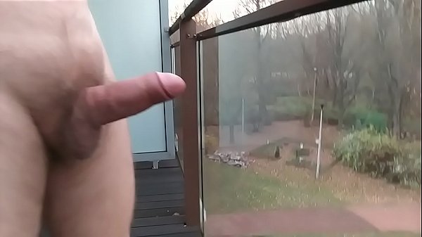 Play MP4 - Alone naked in piblic